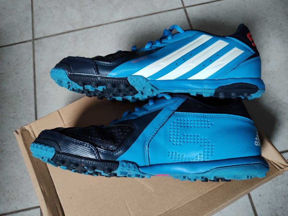 Сороконіжки кросівки adidas 44,5р