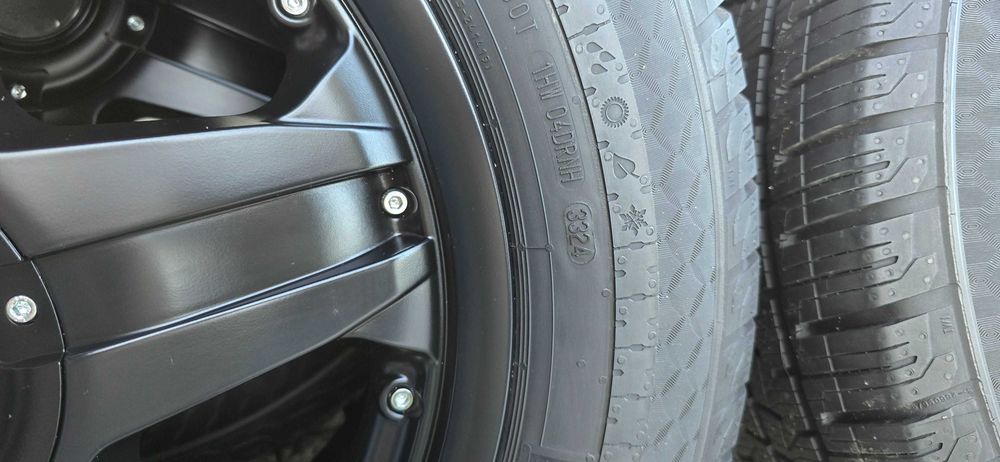 Koła Continental Van Contact Camper 255/55/18 CP 120 R  M+S Sprinter