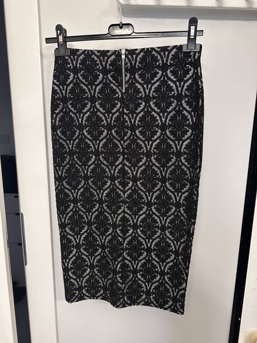 Elegancka spódnica midi r.36