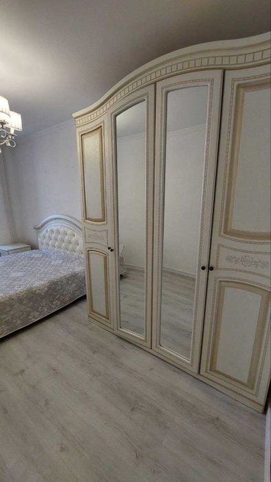 Продам  спальный гарнитур б/у в Шостке