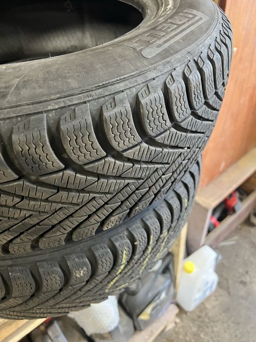 Шини Pirelli Cinturato 195/65 R15 зима
