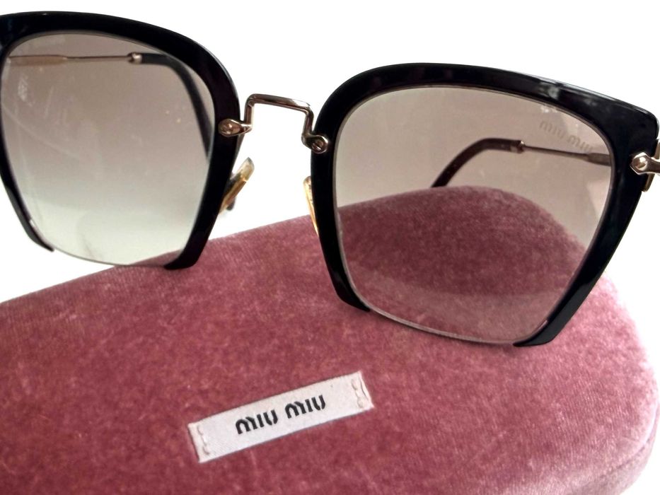 Oculos sol Miu Miu