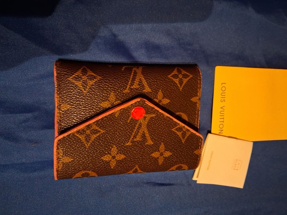 Portfel lv mały pojemny