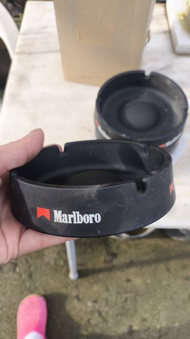 Cinzeiro Marlboro porcelana