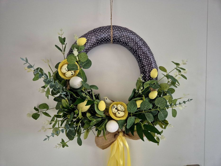 Sprzedam wianek na drzwi 35-45 cm wielkanocny