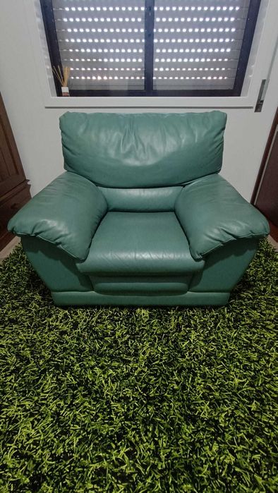 Conjunto de Sofás em Pele Genuína