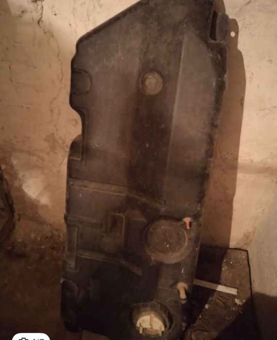 Топлевний бак палевний на авто