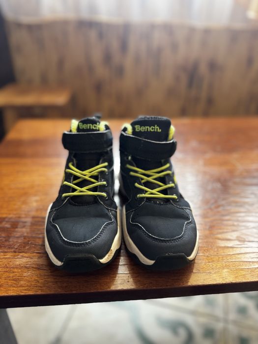 Демісезон фірми Bench