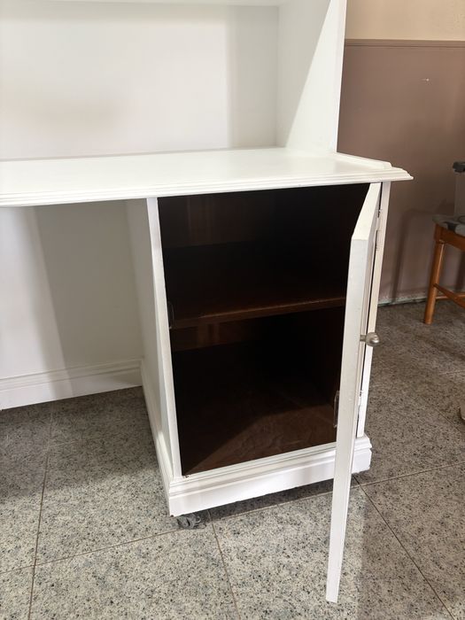 Vendo estante/secretaria