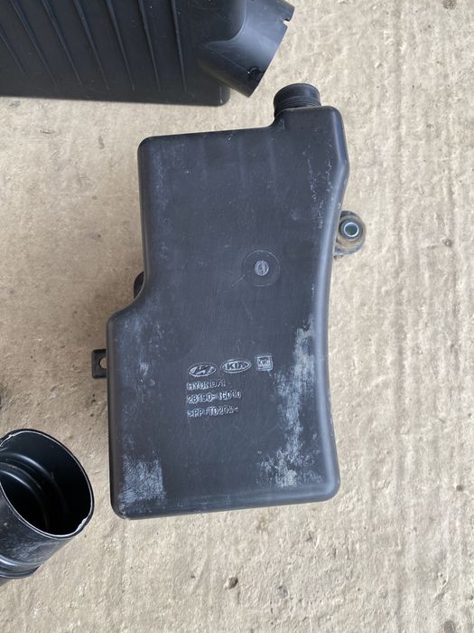 Корпус,абсорбер,патрубок воздушного фільтра Хюндай Акцент 3. Hyundai