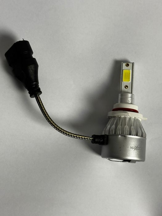 Żarówka LED do samochodu – maxed C6