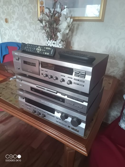 Yamaha KX 393 magnetofon kasetowy