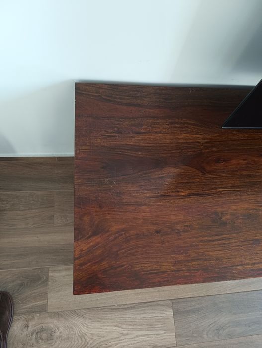 Sprzedam solidną komodę / szafkę RTV z litego drewna