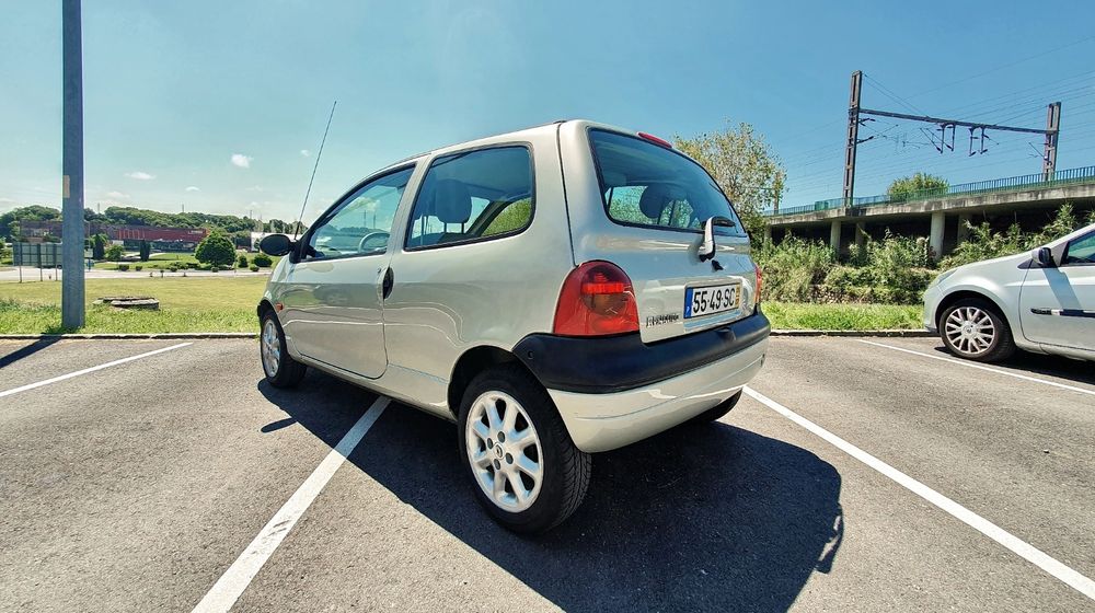 Twingo Initiale Paris