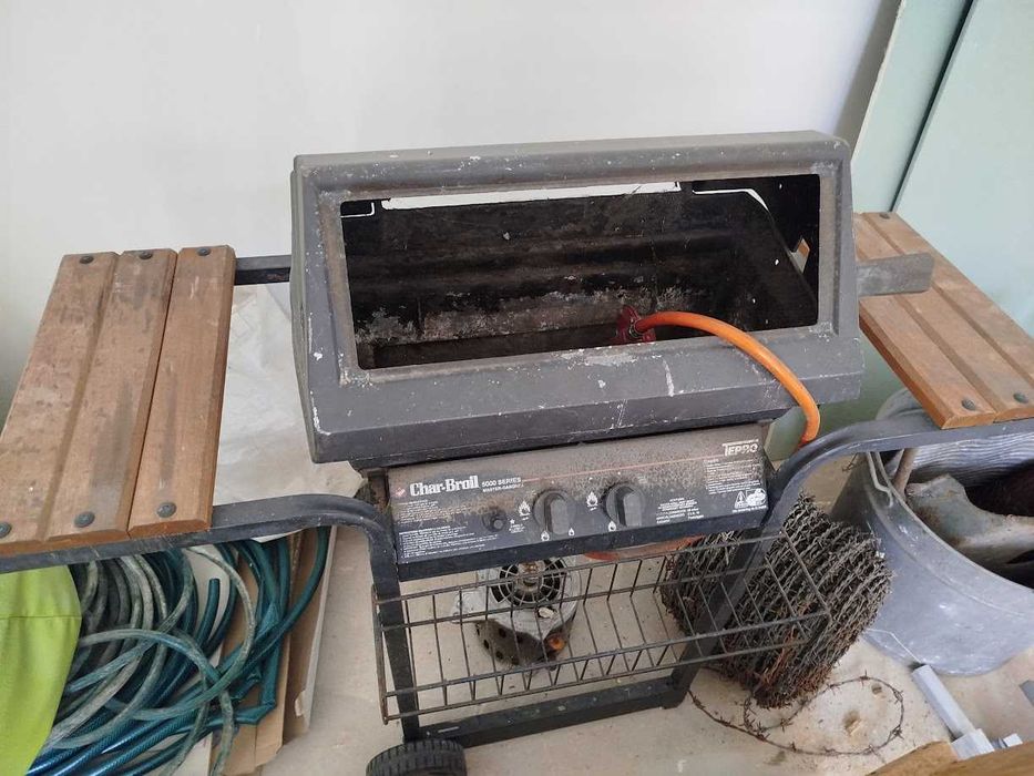 Niemiecki grill gazowy Char-Broil + gratis