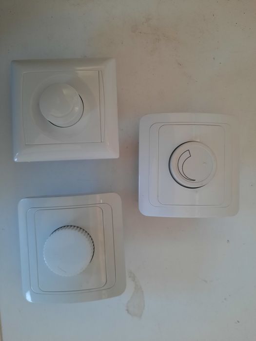 Material de iluminação ⁹