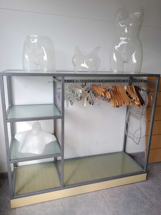 Campanha 2025 Lojas- Expositores, Balcões, Bustos e manequins e mais