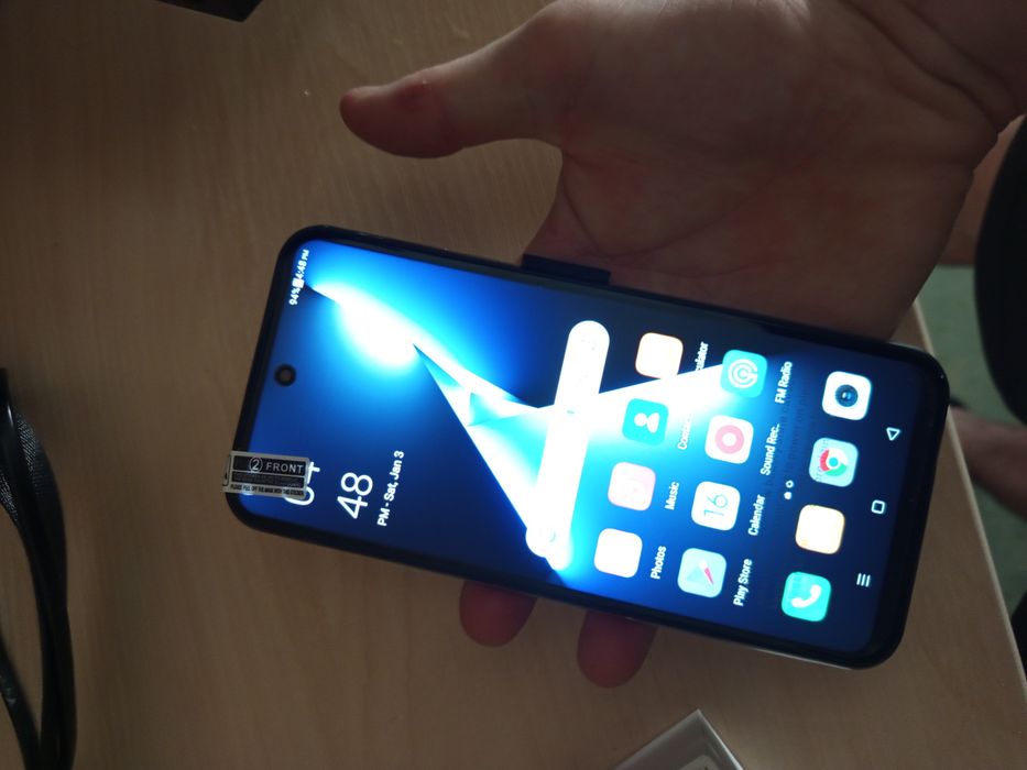 Телефон Android       .