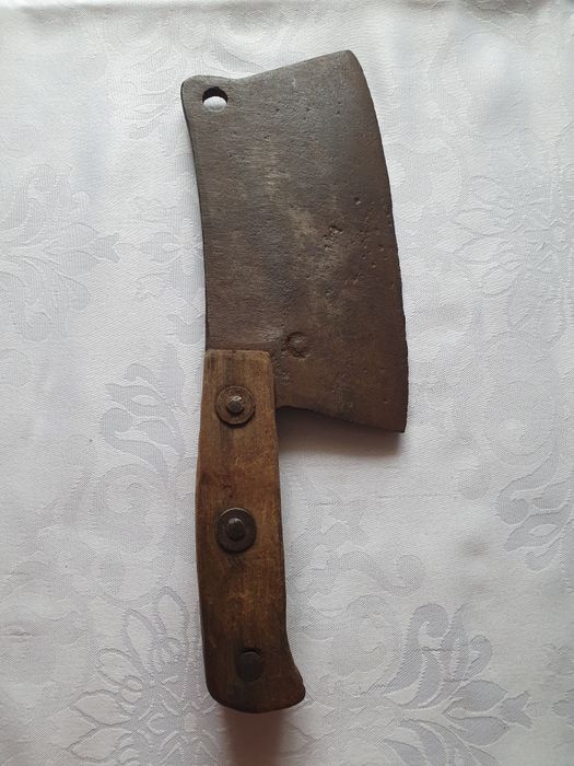 Strary przedwojenny tasak