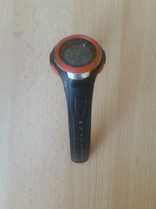 Zegarek elektroniczny różnokolorowe podświetlenie