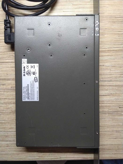 Свитч D-Link DES-1024D