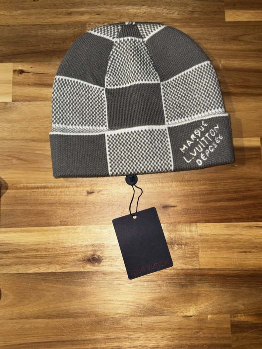 Louis vitton czapka biało szara