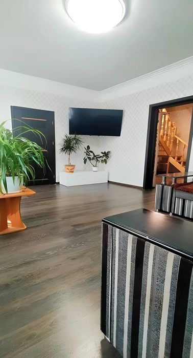 Продам Дом Мирный рядом АТБ, Детсад, Школа. Площадь дома 140 м.кв