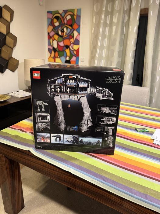 LEGO Star Wars AT-AT 75313 da série Ultimate Collector Series