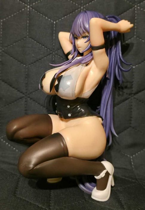 Figurka anime w skali 1/6