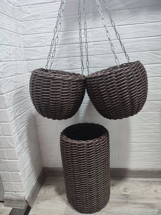 Набір підвісних кашпо кольору морений дуб