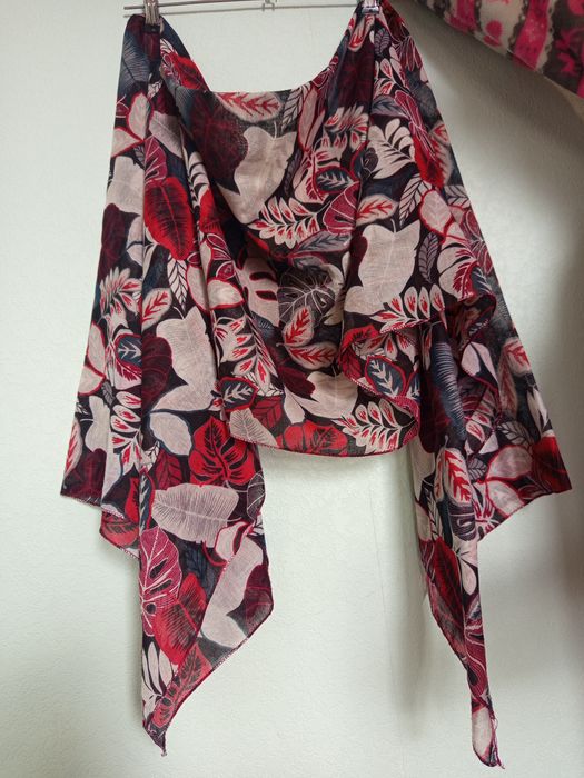 Два шарфи , нові