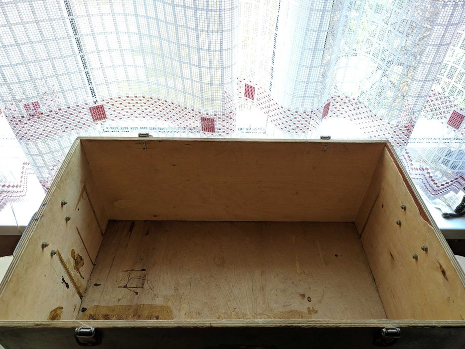 Ящик. Банки "twist-of".