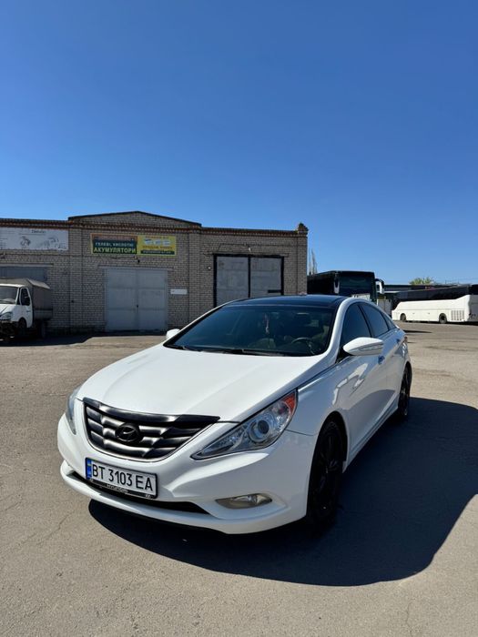 Hyundai  Sonata 2013