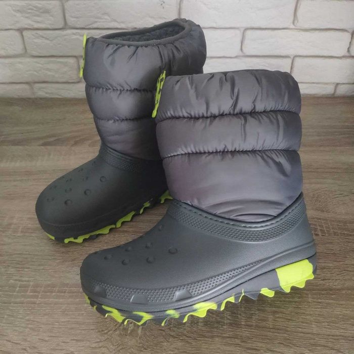 Зимові чоботи Crocs модель Classic Neo Puff C12,  J1,2,3