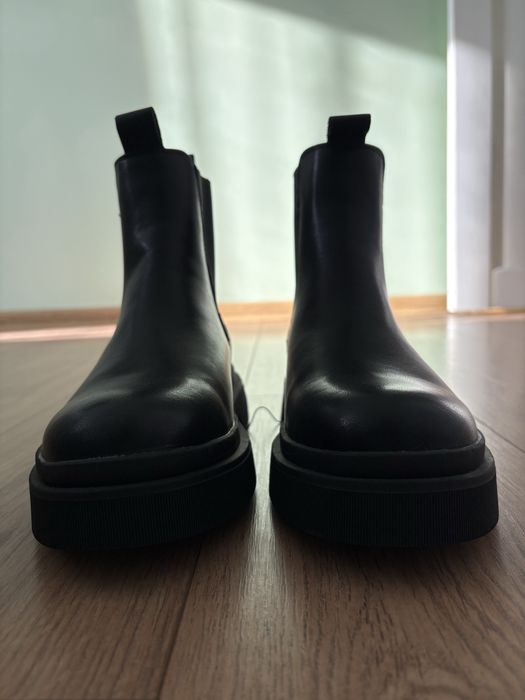 Нові чоловічі шкіряні черевики челсі Reserved Premium (42 розмір)