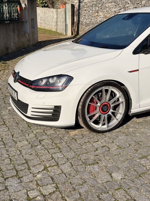 Volkswagen Golf 7 GTI 2.0 TSI DSG 230cv