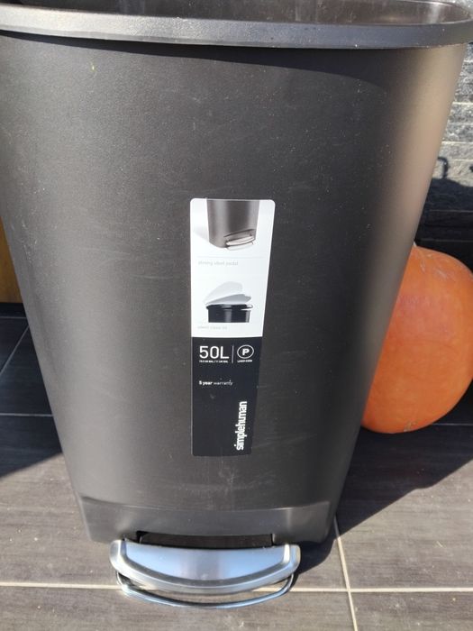 Nowy kosz na śmieci Simplehuman 50L