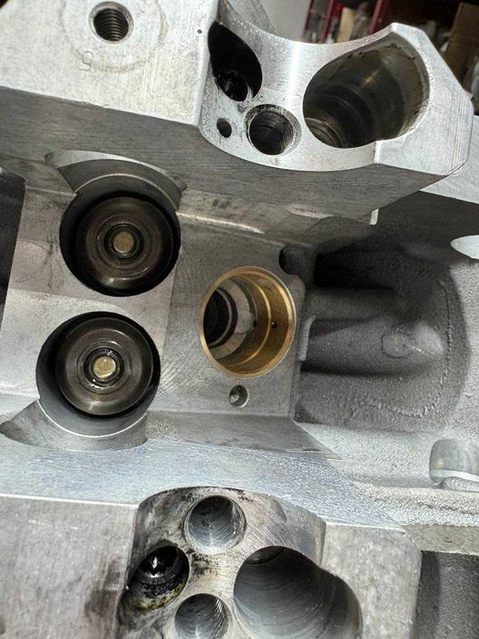 ГБЦ T5 Transporter 1.9 TDI PD після реставрації AXB AXC BRR BRS