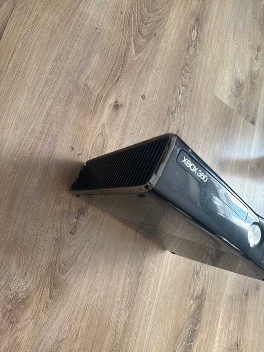 Microsoft Xbox 360 Slim