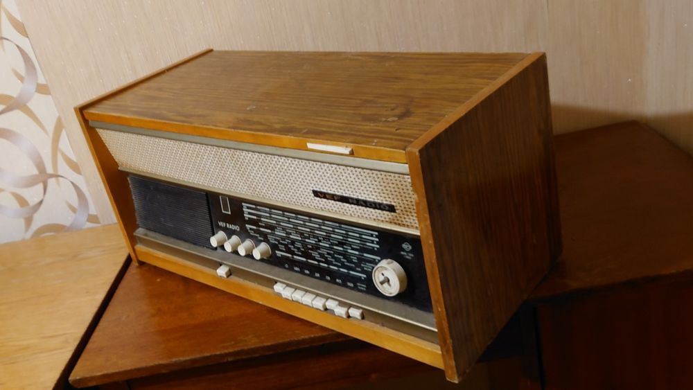 Радіо приймач ретро VEF Radio вінтаж