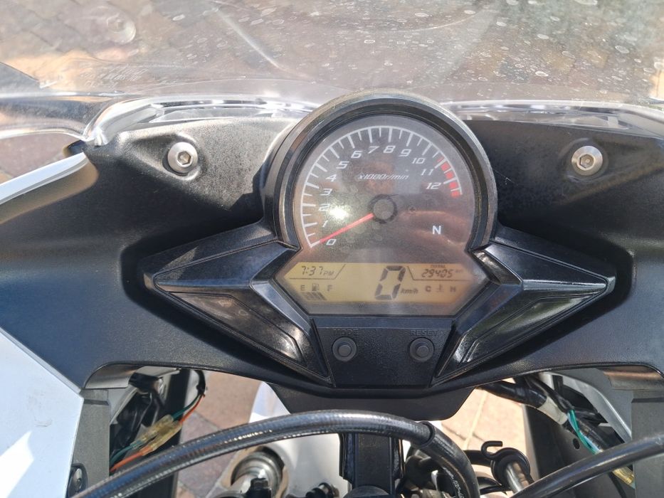 Honda cbr 125r 2014