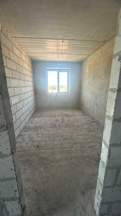 (3) Продам 2-кімнатну квартиру в Стрижавці 9006