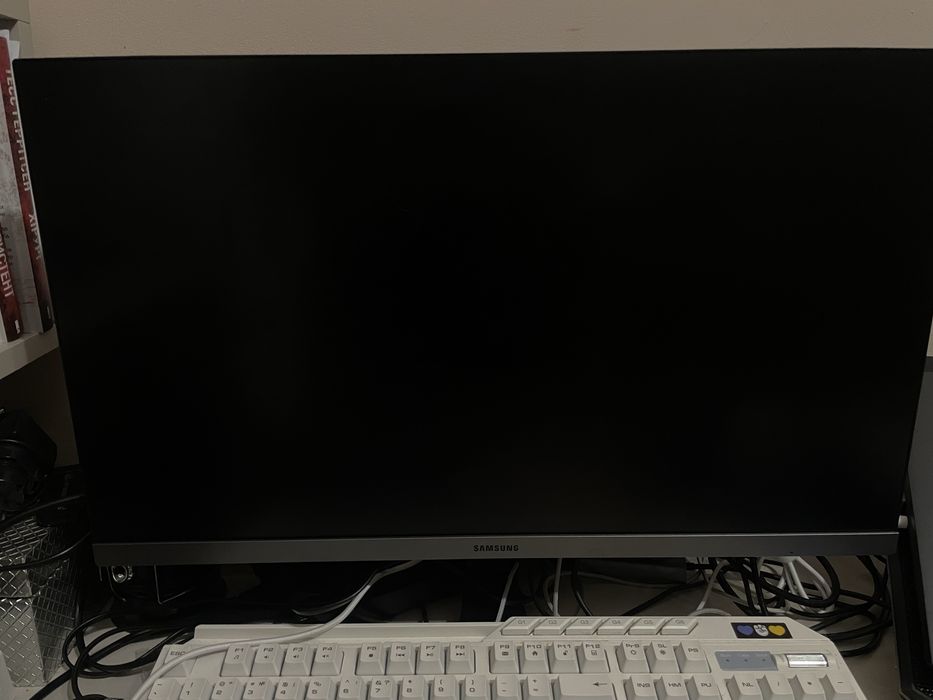 Монитор 23.8 Samsung S24R350 Dark Silver Продам монітор Samsung S24R