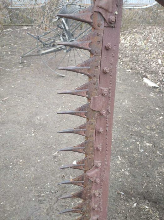 Продається трактор в комплекті