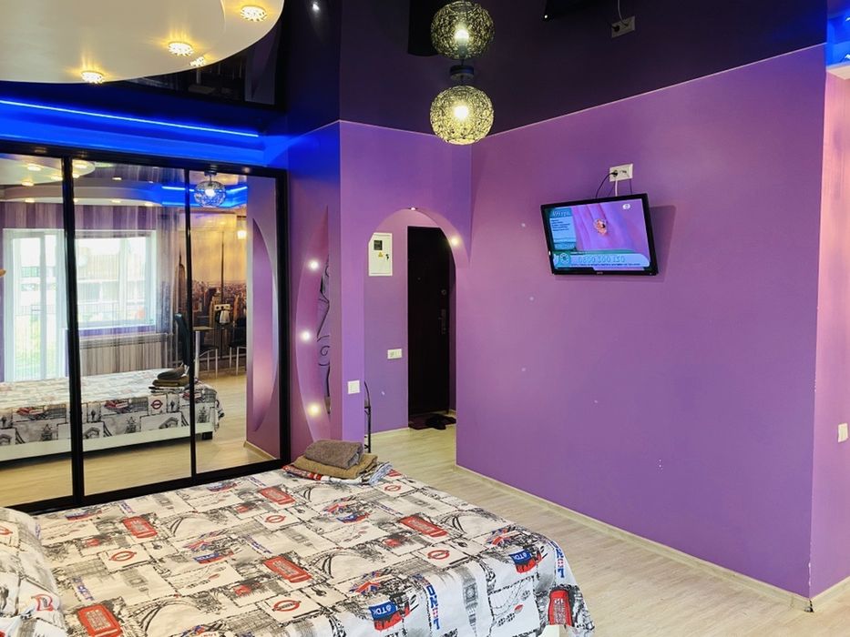 LUX с ДЖАКУЗИ!!!Вид на Днепр! Почасово 2 часа- 700грн!