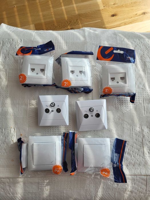 Gniazda elektryczne i Tv sat