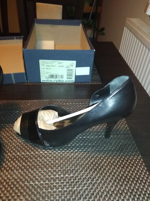 Buty damskie szpilki