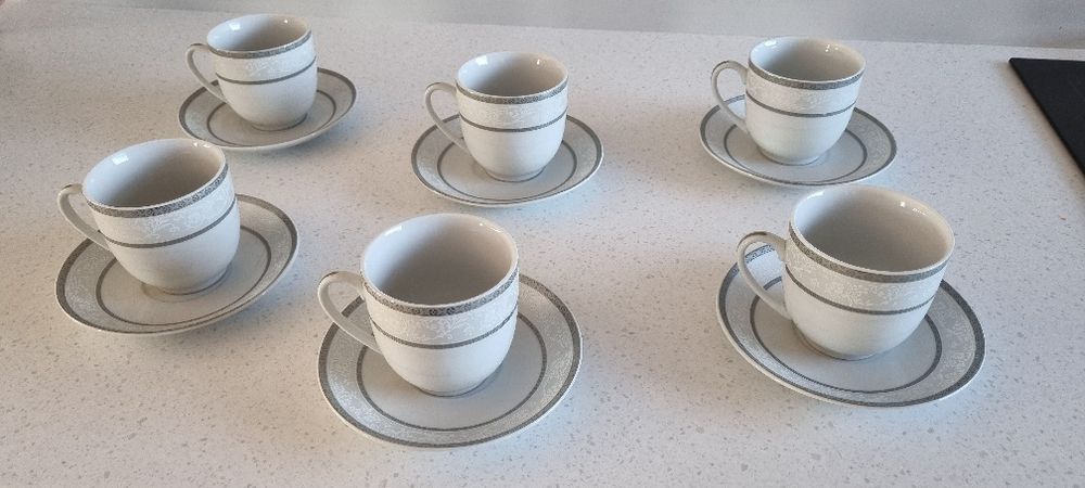 Komplet 6 fliżanek i 6 podstawków  Ambition Baron Silver