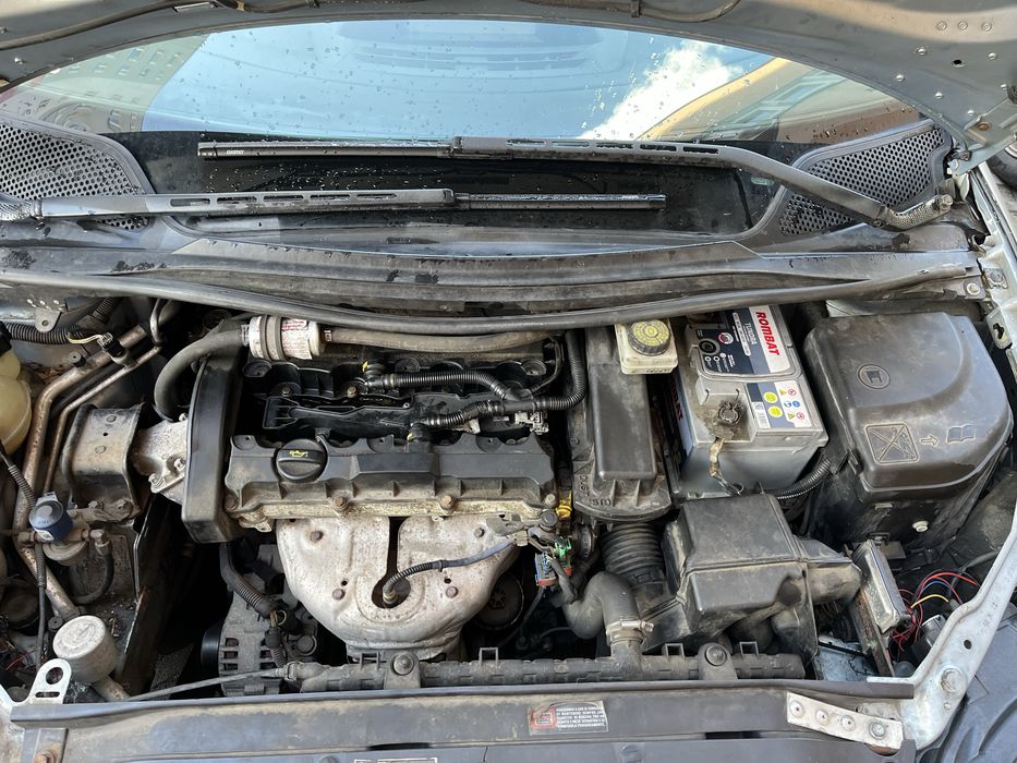 Citroen c4 2006 benzyna gaz 1.6  uszkodzony