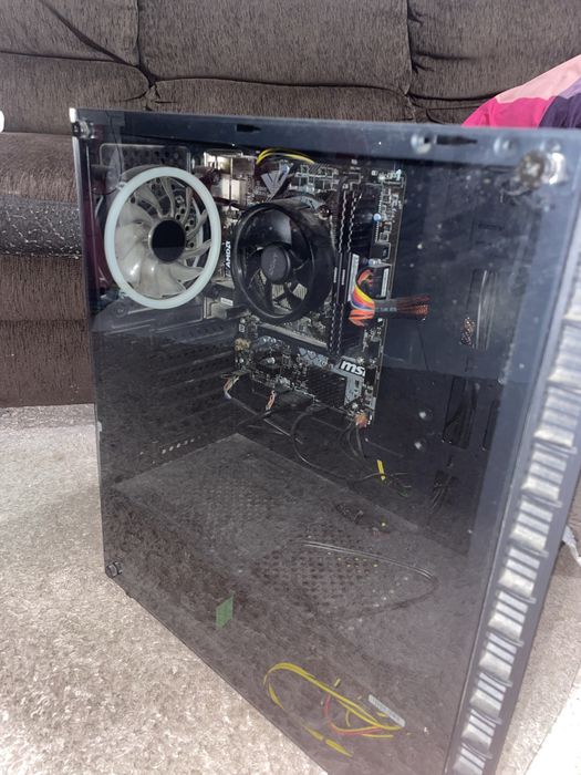 PC gamer in excellent condition with keyboard and mouse64283906695683121